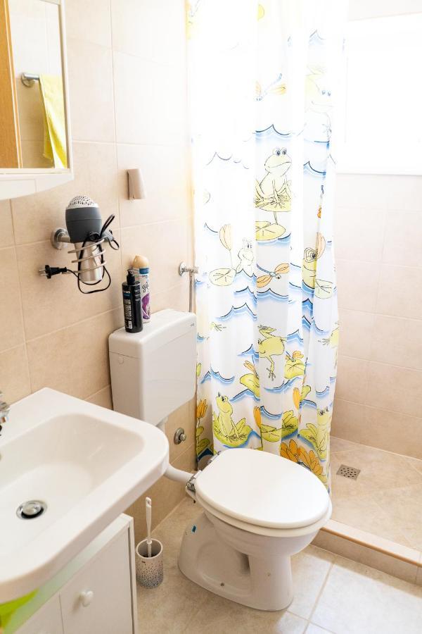 Apartment Mladen Биоград на Мору Екстериор снимка