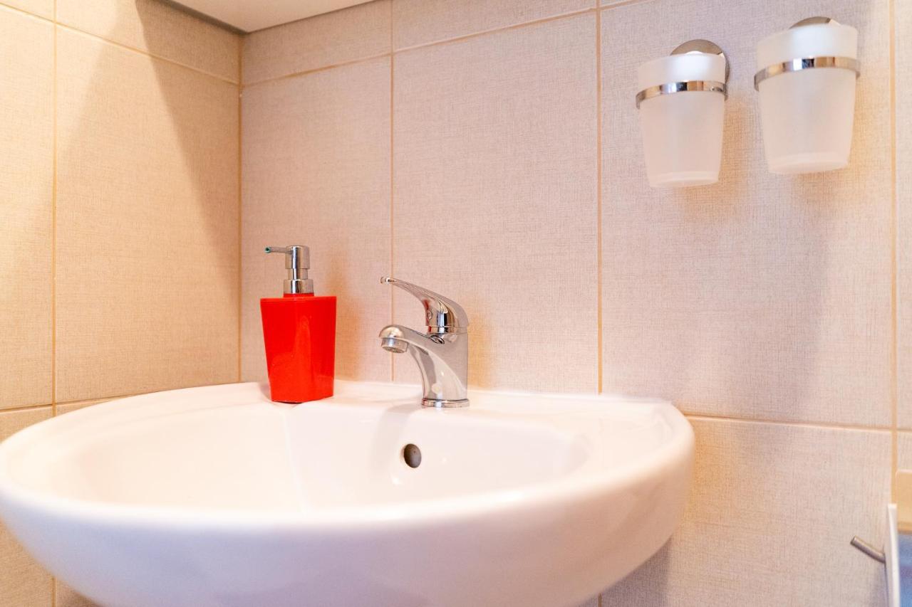 Apartment Mladen Биоград на Мору Екстериор снимка