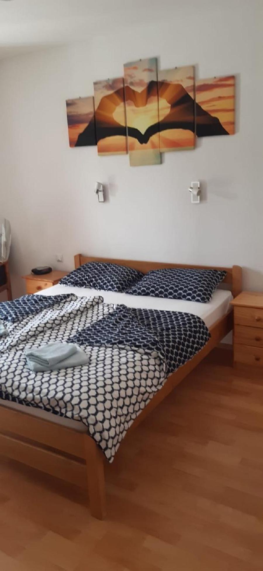 Apartment Mladen Биоград на Мору Екстериор снимка